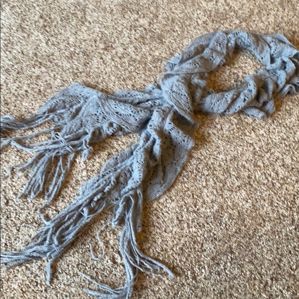 Gray scarf
